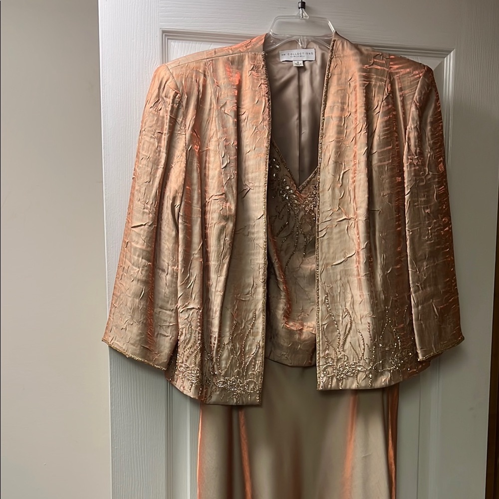 Elegant Beige Women's Jacket by